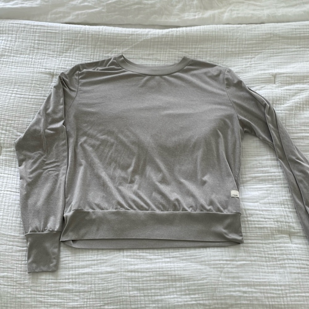 Vuori Daydream Crew size Medium, Gray